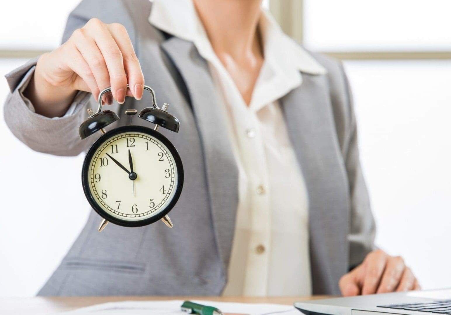 Employer changing employee work schedule to avoid paying overtime, is it legal?